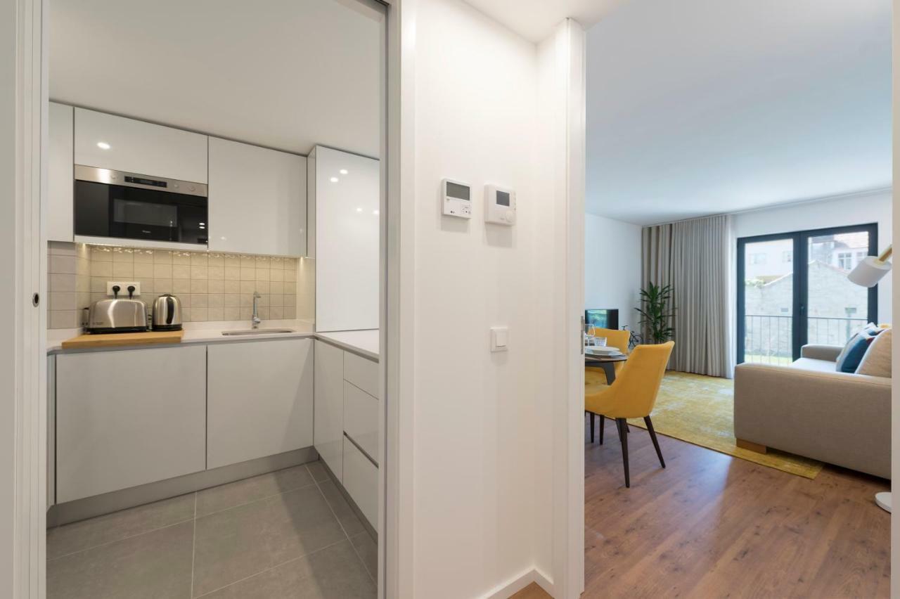 Lovelystay - Downtown Balcony Apartment With Free Parking OOporto Exterior foto