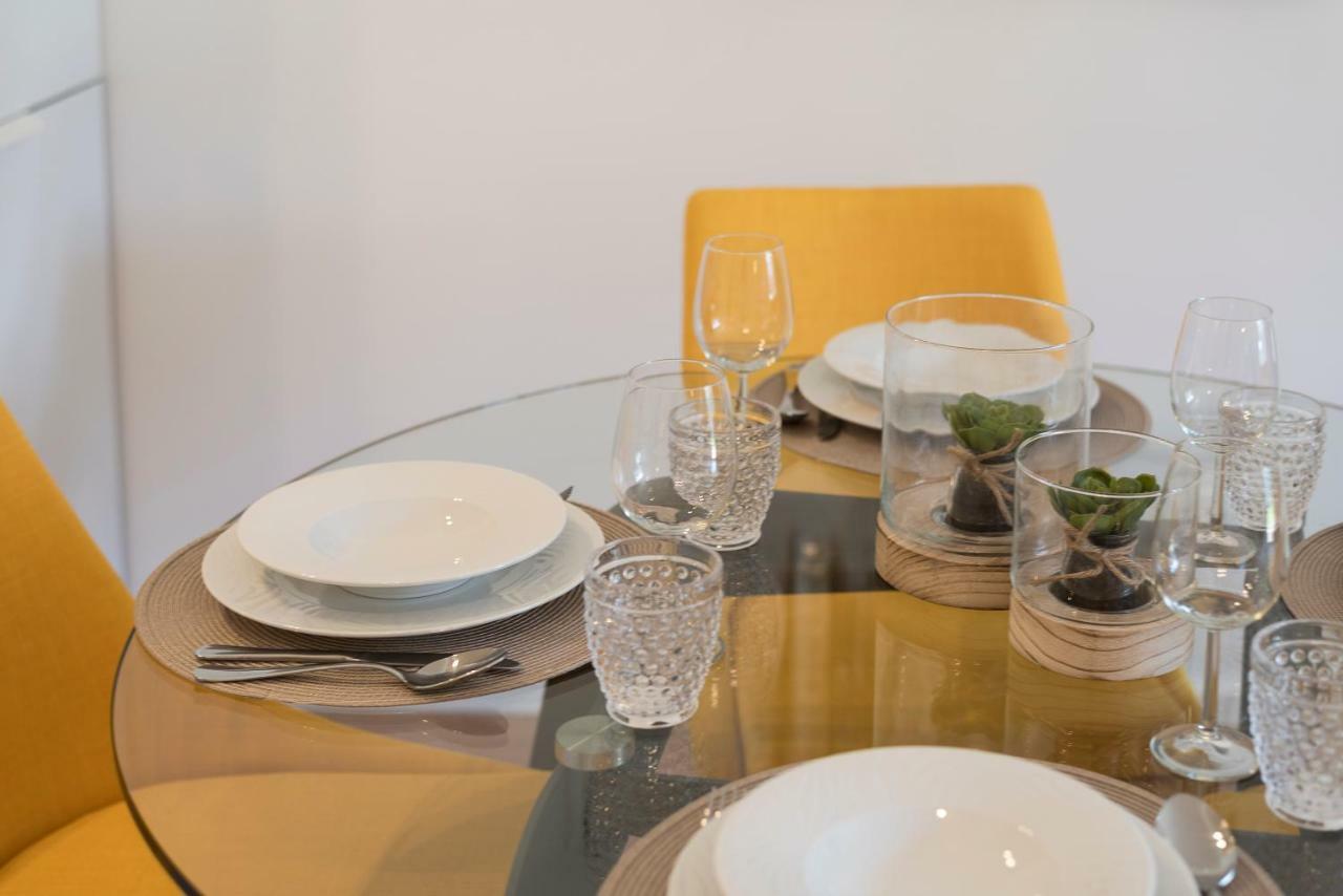 Lovelystay - Downtown Balcony Apartment With Free Parking OOporto Exterior foto